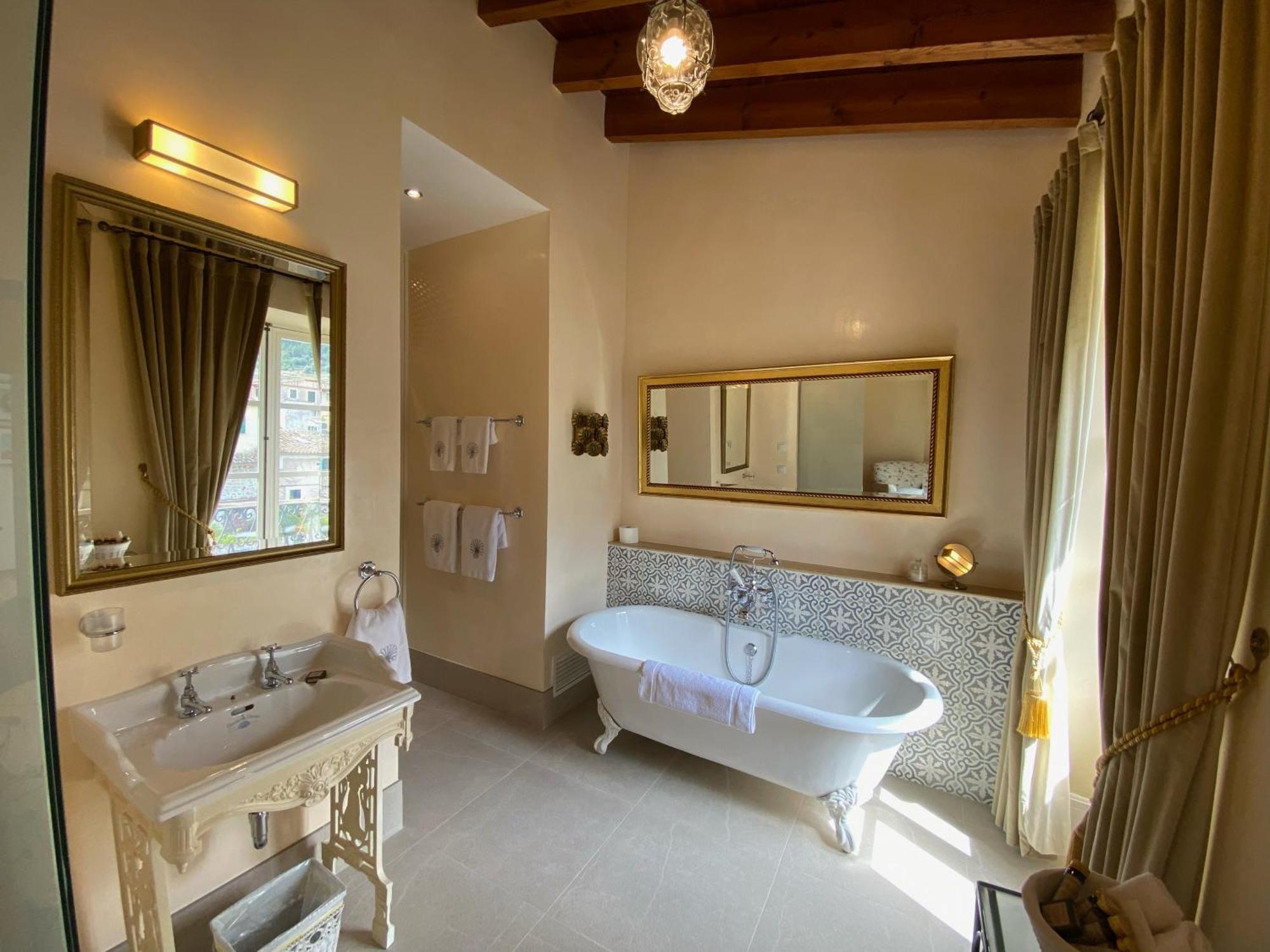 The Salvia - Adults Only Soller